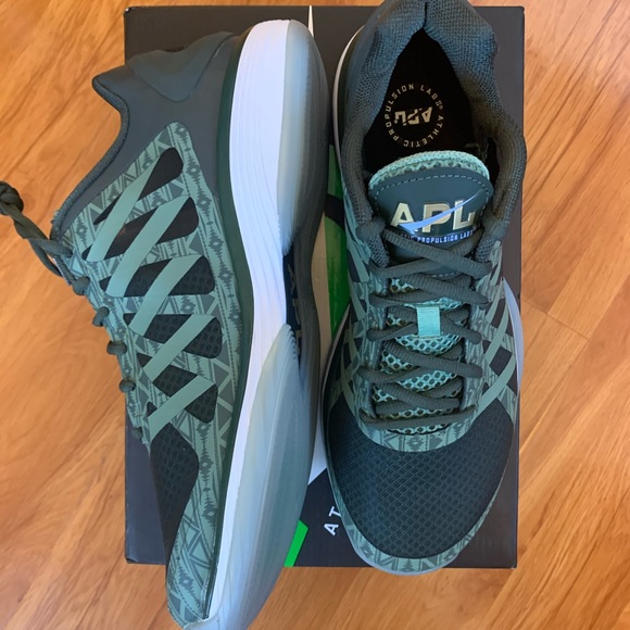 APL: Athletic Propulsion Labs Vision Low Shoes - Picture 4 of 6